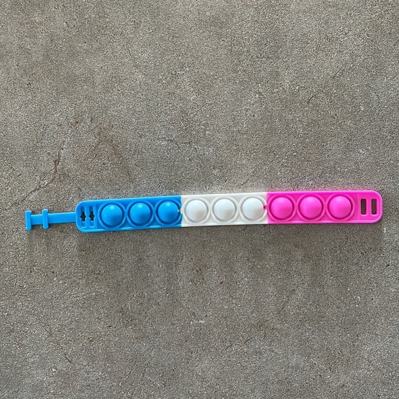 12 Assorted Pop-It Fidget Toys - Picture 12 of 13